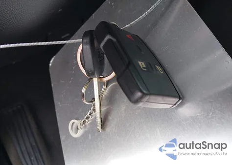 2017 Chevrolet Silverado 1500 Custom from USA, damaged, VIN 1GCRCPEC3HZ340633